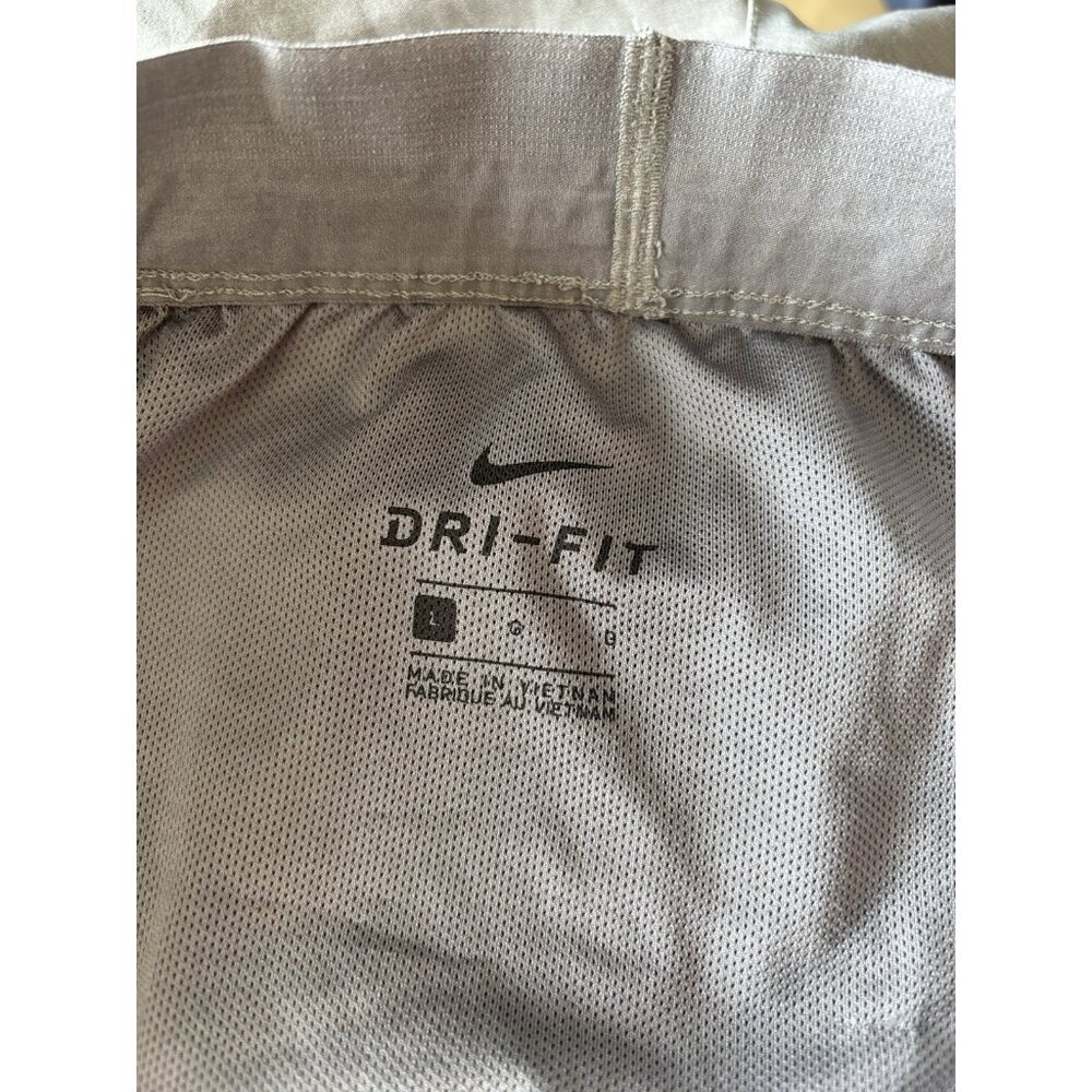 Nike Dri-FIT Shorts Men’s LARGE Gray Athletic Training Running Gym Sporty Preppy - Picture 3 of 14